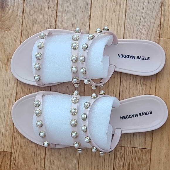 Steve Madden Yalsa Blush Sandals - Picture 2 of 5